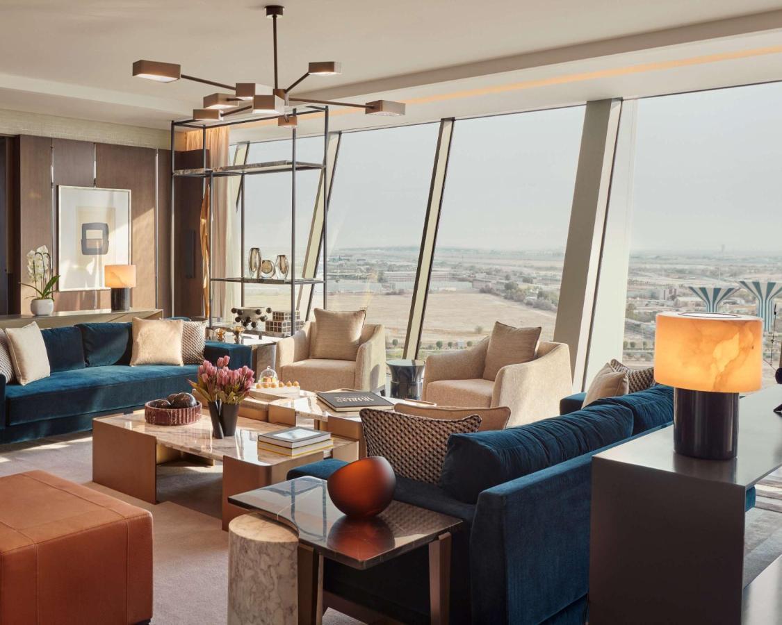ホテル Grand Hyatt Kuwait クウェート エクステリア 写真 The living room of a suite at the Ritz-Carlton, DIFC