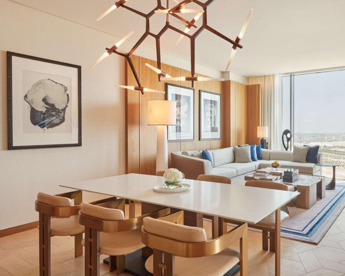ホテル Grand Hyatt Kuwait クウェート エクステリア 写真 A suite at the Ritz-Carlton, DIFC